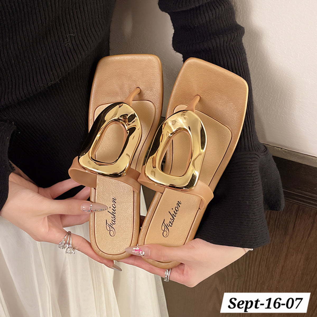 SEPTEMBER26 SET 16 - Regular wearable Sandals