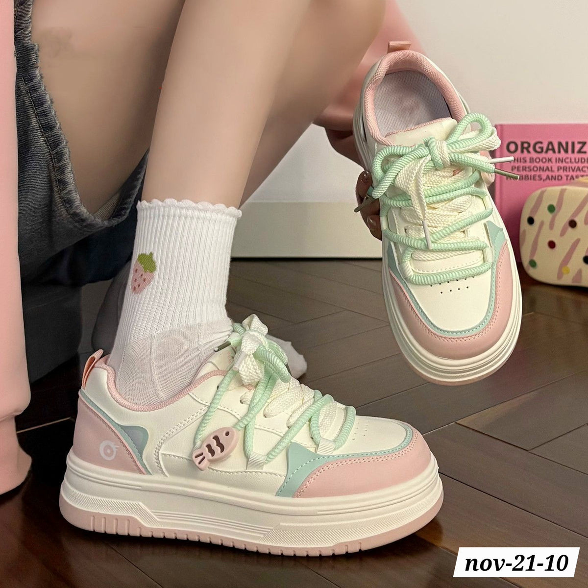 NOV26 SET 21 - SNEAKERS