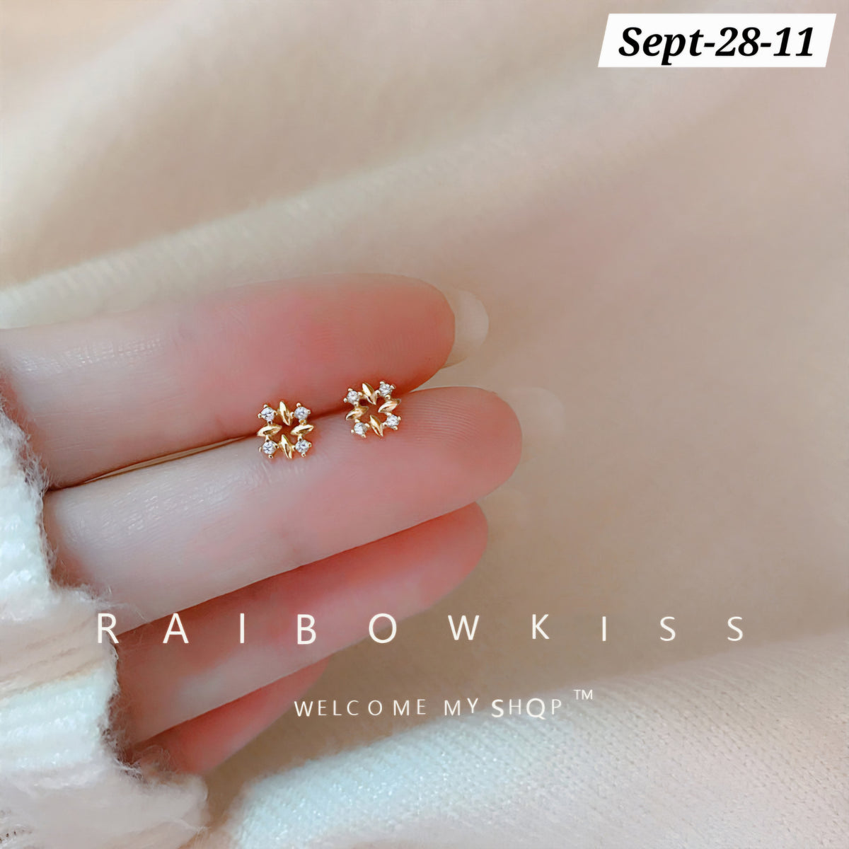 SEPTEMBER26 SET 28 - MINIMALISTIC TOP EAR RINGS