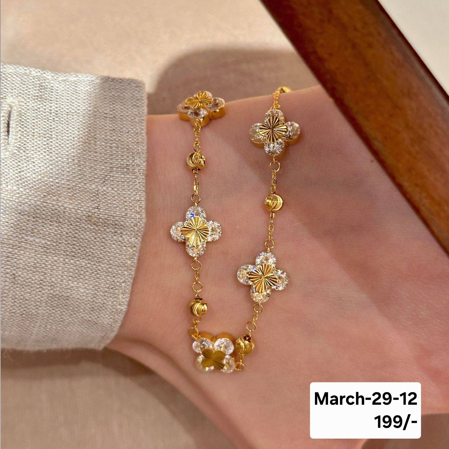 MARCH2026 SET 29 - Ornaments