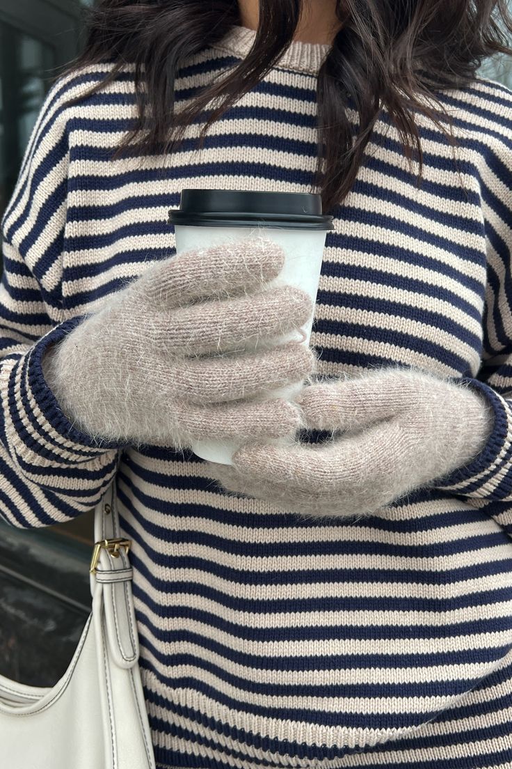 NOV26 SET 23 - WINTER HAND GLOVES