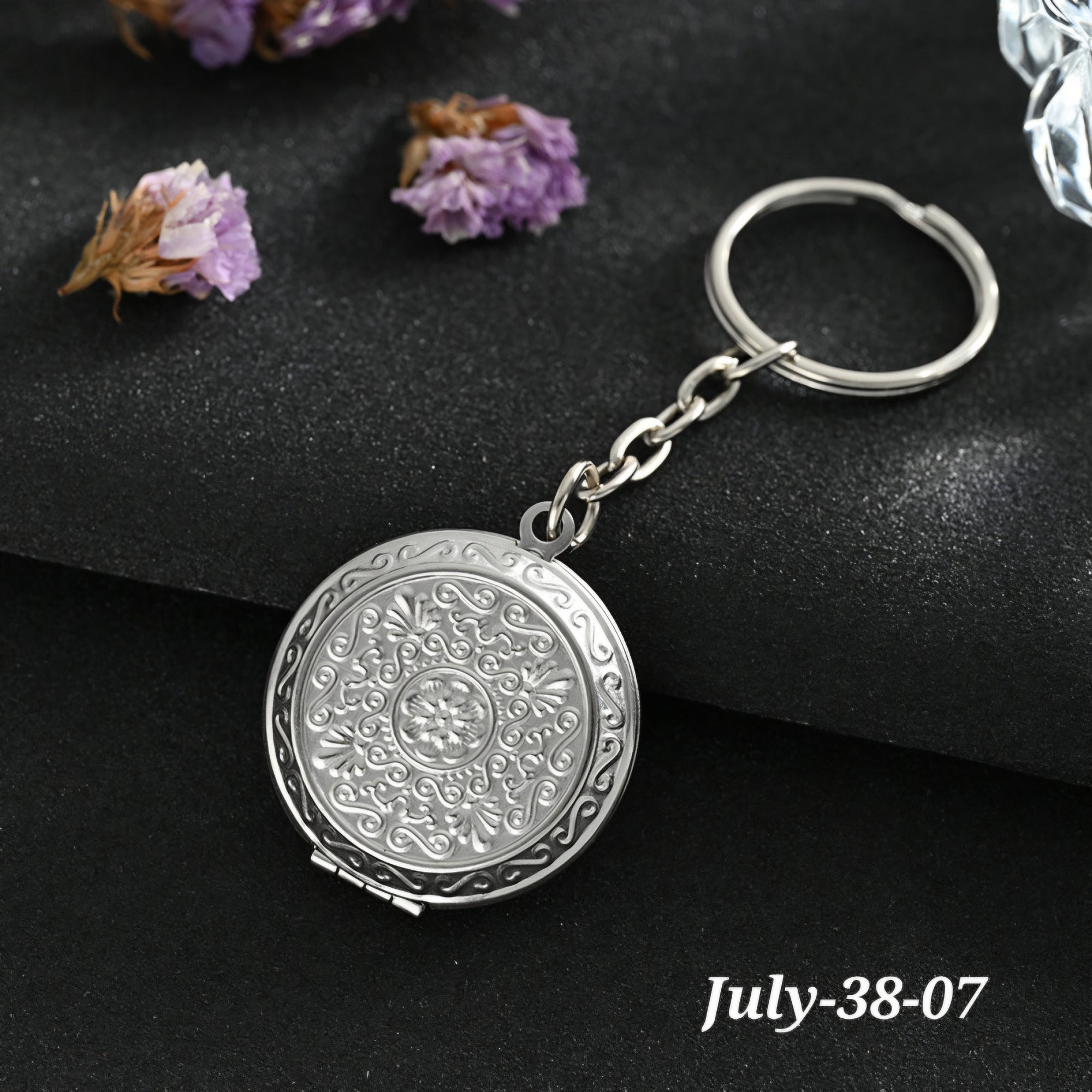 JULY26 Set 38 - Locket keychain