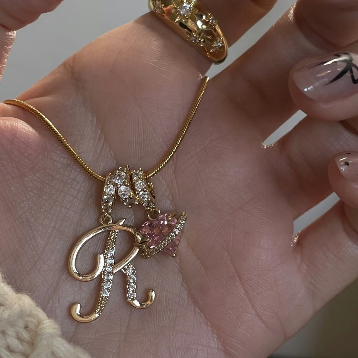 NOV26 SET 32 - INITIAL PENDANTS