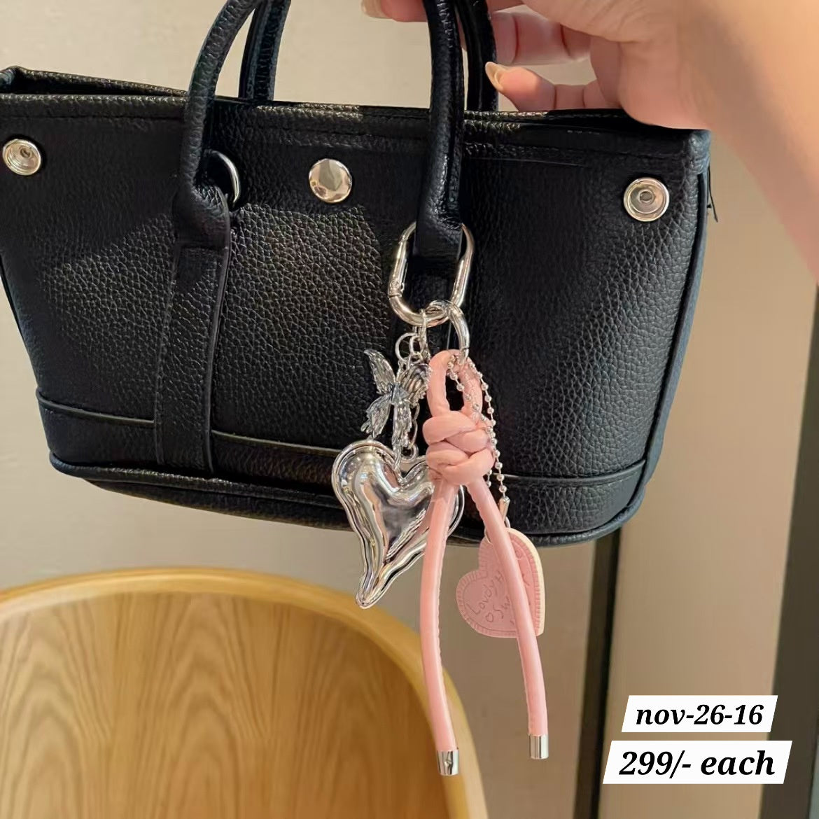 NOV26 SET 26 - Bag charms