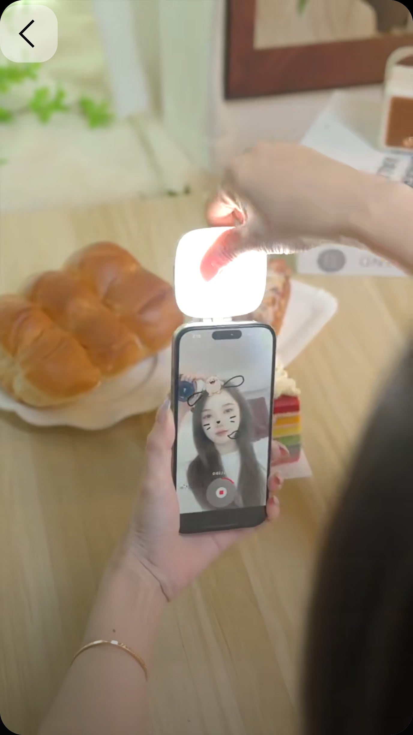 April26 set 09 - Magnetic selfie light