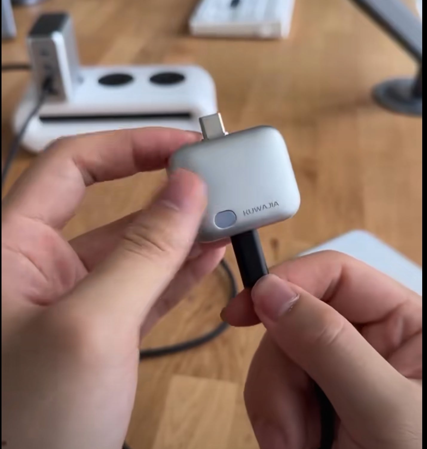 AUGUST26 SET 6 - Auto disconnected charger