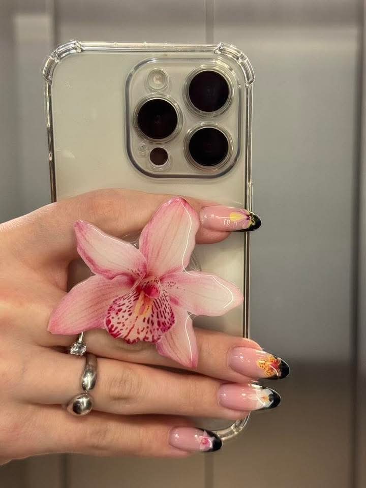 JUNE26 Set 31 - Orchid Popsockets
