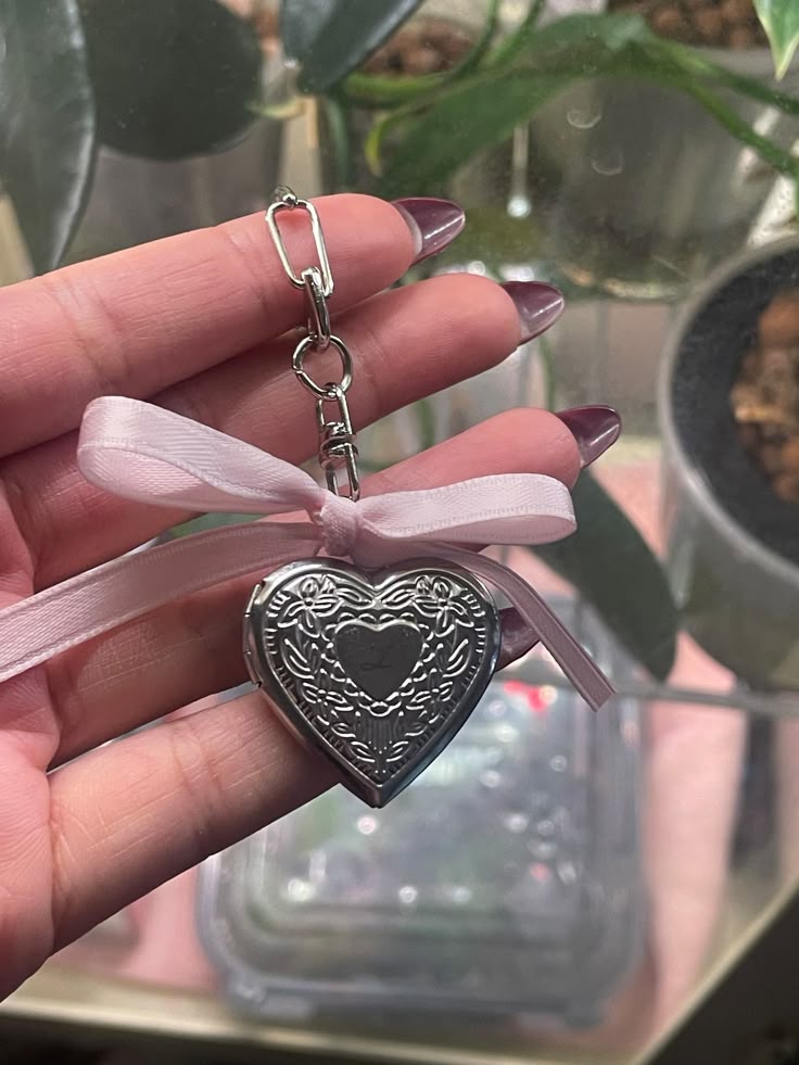 JULY26 Set 38 - Locket keychain