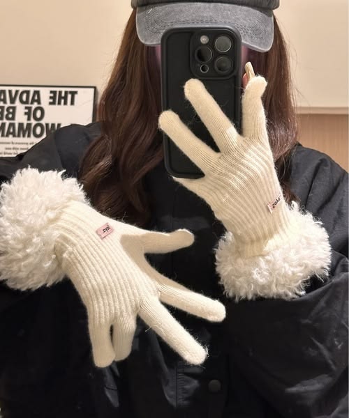 NOV26 SET 23 - WINTER HAND GLOVES