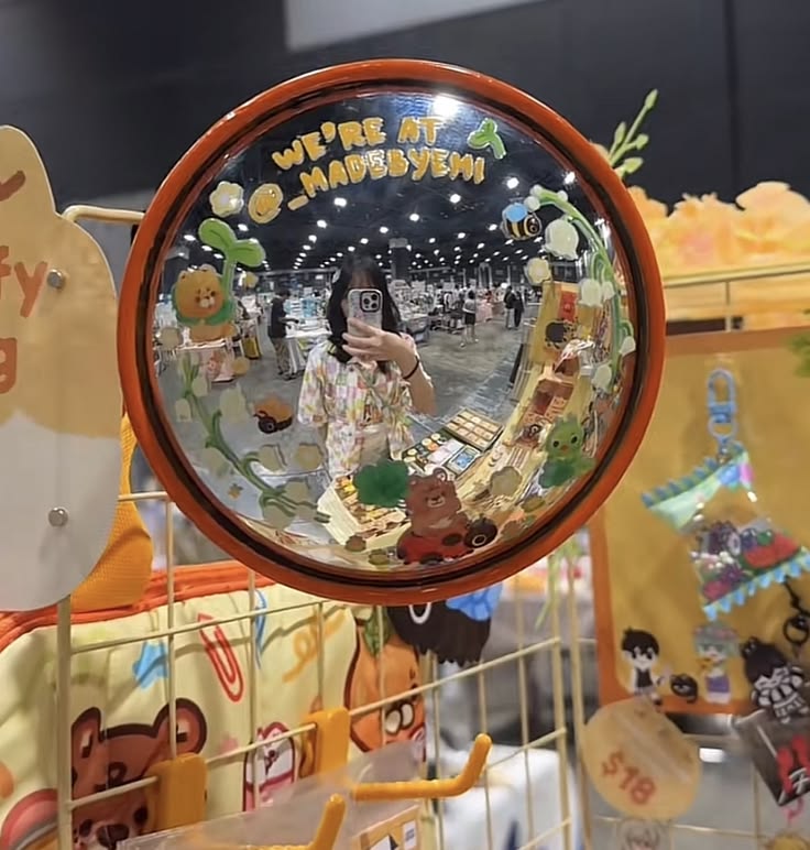 JULY26 Set 07 - Convex mirror